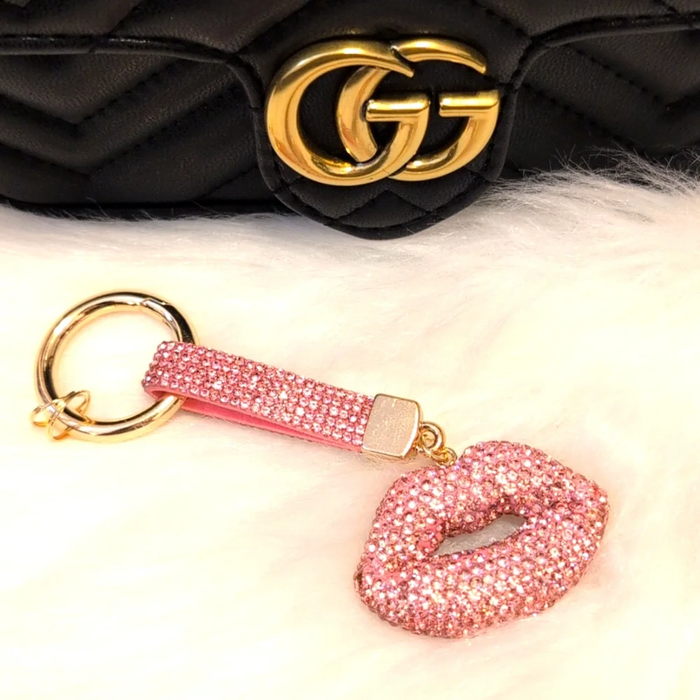 Pink Rhinestone Lips Keychain - Picture 3 of 3